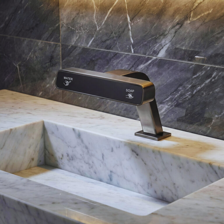 Read more about the article Choosing a Touchless Soap Dispenser for Healthcare Settings